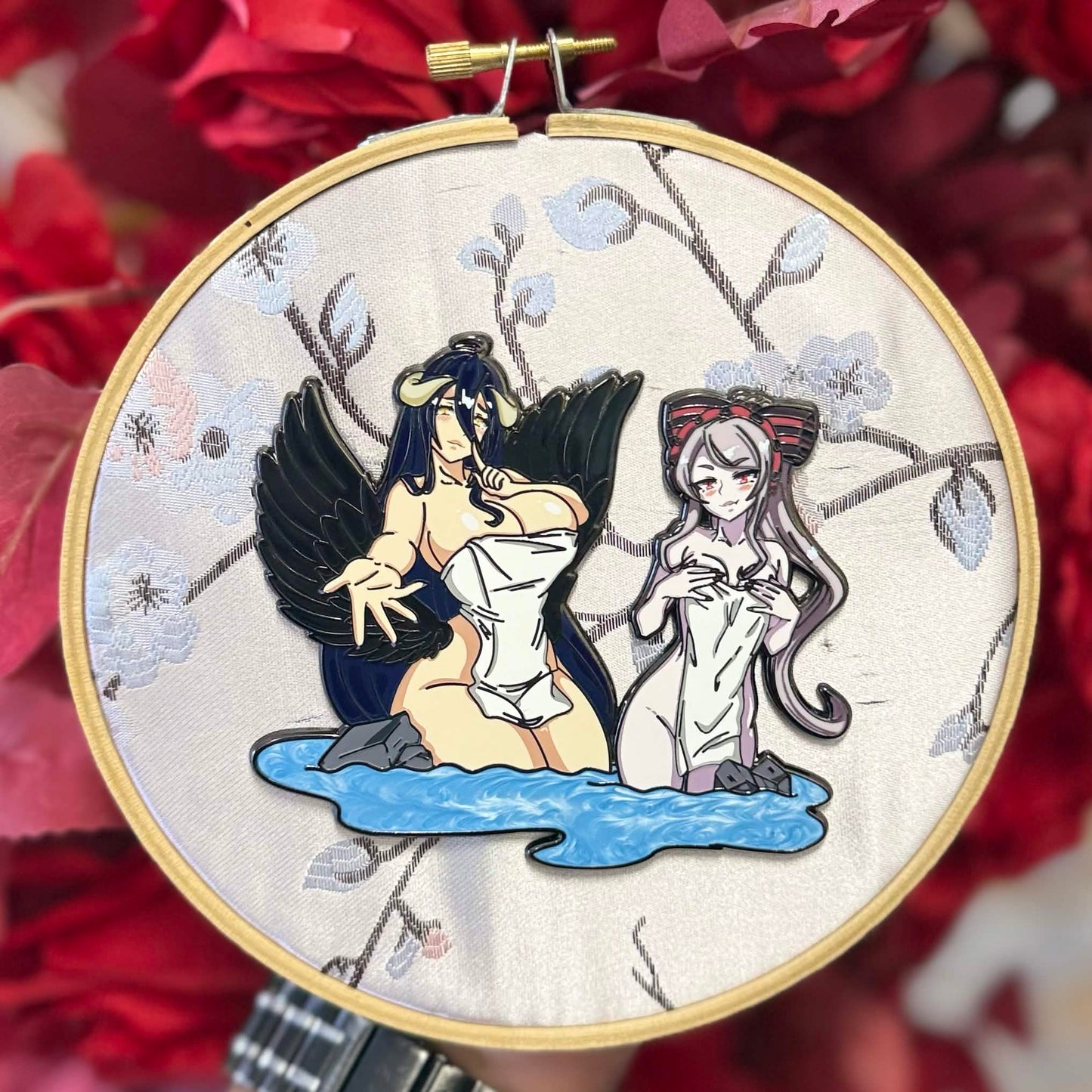(In-Hand) Hot Springs Albedo & Shalltear Pin
