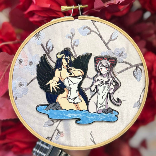 (In-Hand) Hot Springs Albedo & Shalltear Pin